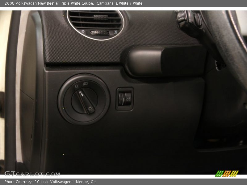 Campanella White / White 2008 Volkswagen New Beetle Triple White Coupe
