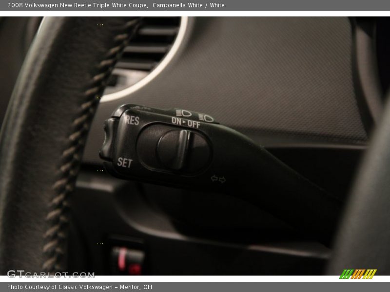 Campanella White / White 2008 Volkswagen New Beetle Triple White Coupe