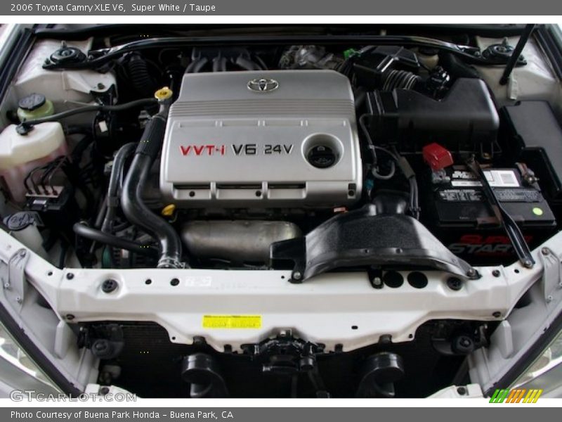 Super White / Taupe 2006 Toyota Camry XLE V6