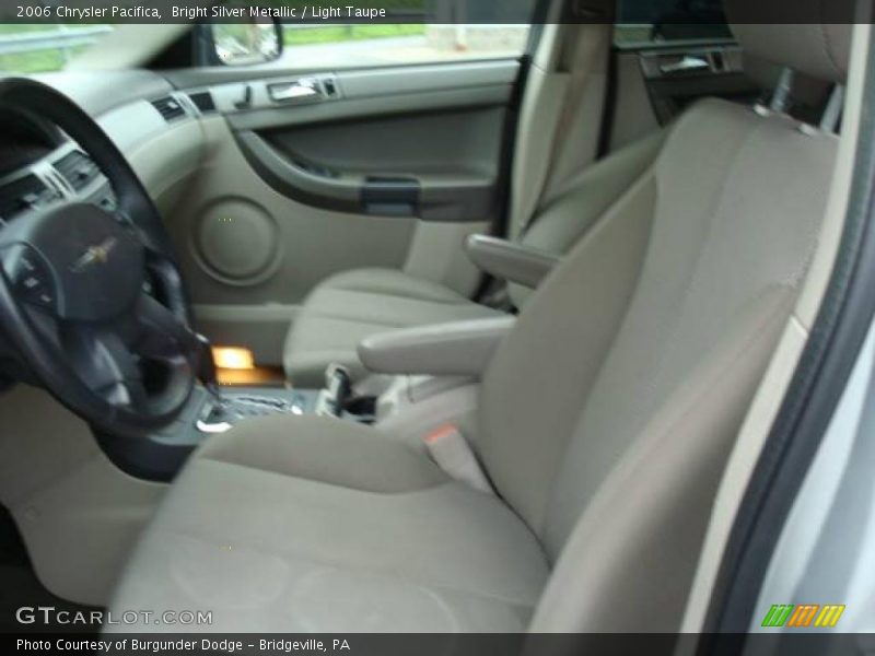 Bright Silver Metallic / Light Taupe 2006 Chrysler Pacifica