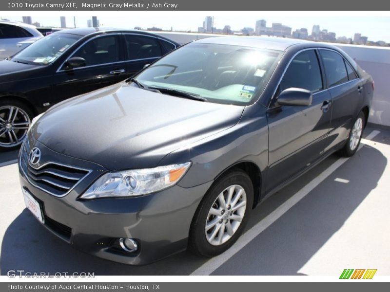 Magnetic Gray Metallic / Ash Gray 2010 Toyota Camry XLE