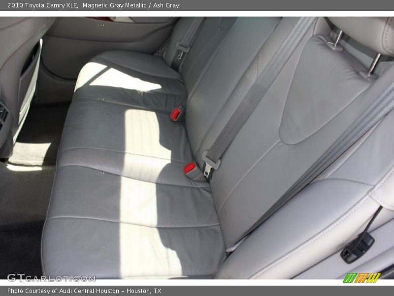 Magnetic Gray Metallic / Ash Gray 2010 Toyota Camry XLE