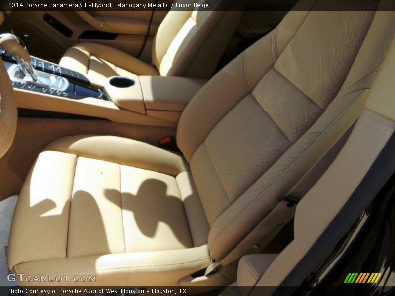 Front Seat of 2014 Panamera S E-Hybrid