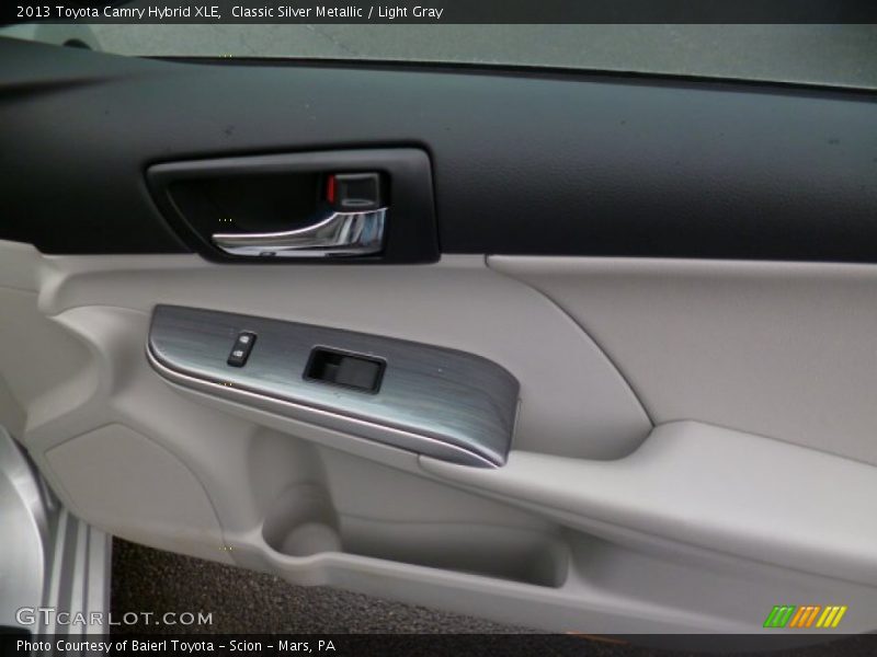 Classic Silver Metallic / Light Gray 2013 Toyota Camry Hybrid XLE