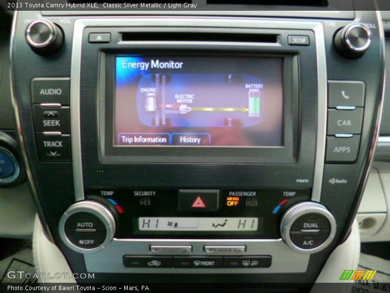 Classic Silver Metallic / Light Gray 2013 Toyota Camry Hybrid XLE