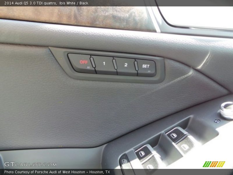 Ibis White / Black 2014 Audi Q5 3.0 TDI quattro