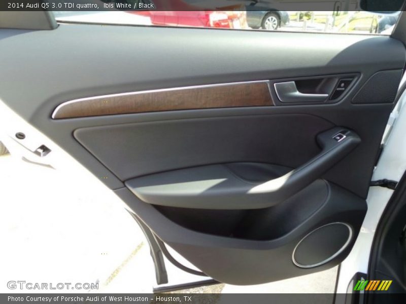 Ibis White / Black 2014 Audi Q5 3.0 TDI quattro