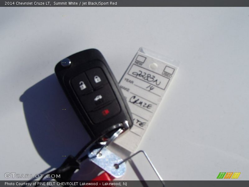 Summit White / Jet Black/Sport Red 2014 Chevrolet Cruze LT