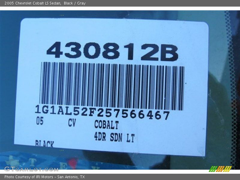 Black / Gray 2005 Chevrolet Cobalt LS Sedan