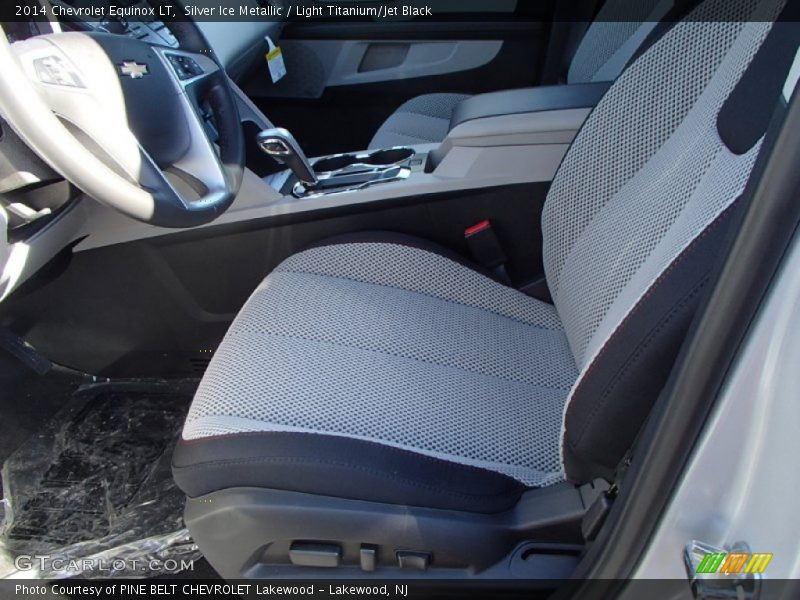 Silver Ice Metallic / Light Titanium/Jet Black 2014 Chevrolet Equinox LT