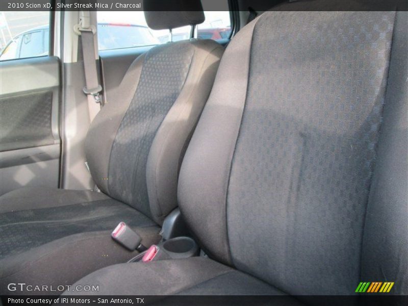 Silver Streak Mica / Charcoal 2010 Scion xD