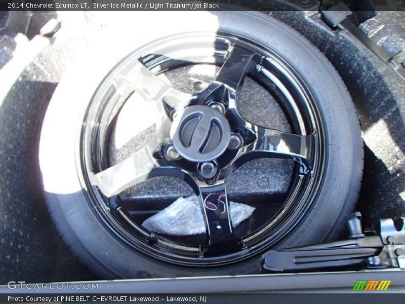 Silver Ice Metallic / Light Titanium/Jet Black 2014 Chevrolet Equinox LT