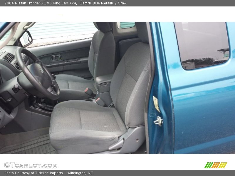 Electric Blue Metallic / Gray 2004 Nissan Frontier XE V6 King Cab 4x4
