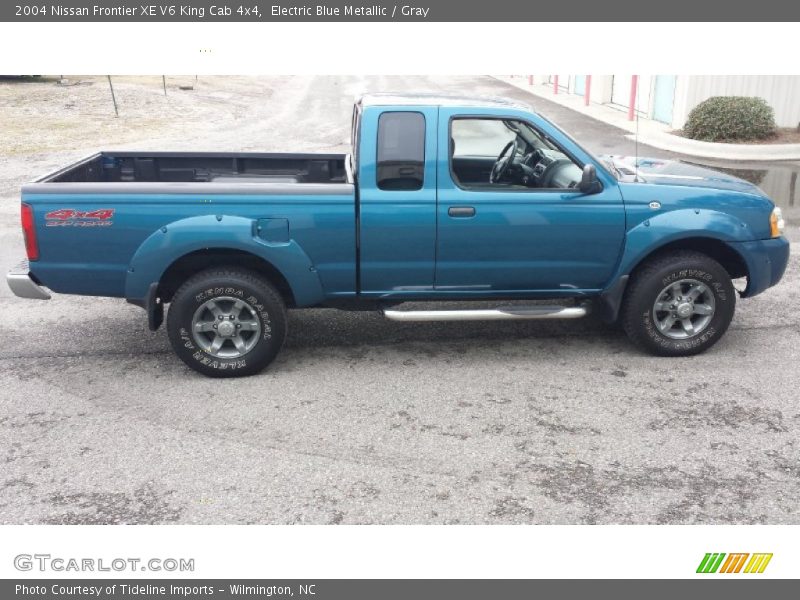 Electric Blue Metallic / Gray 2004 Nissan Frontier XE V6 King Cab 4x4