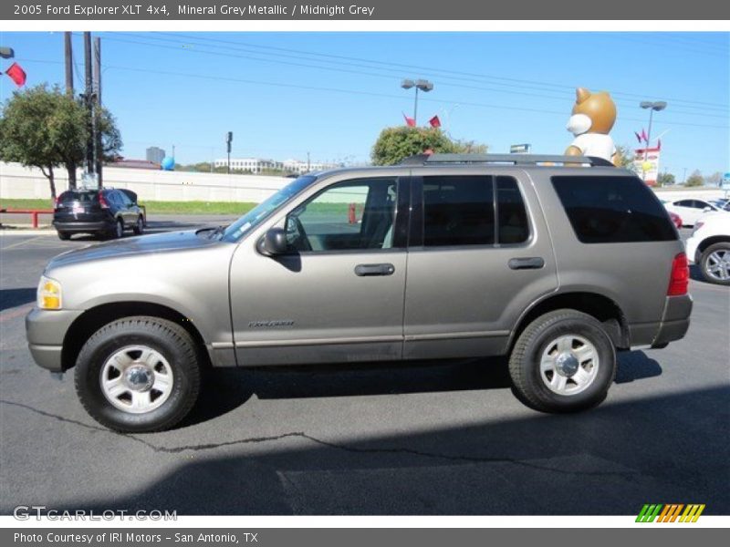 Mineral Grey Metallic / Midnight Grey 2005 Ford Explorer XLT 4x4