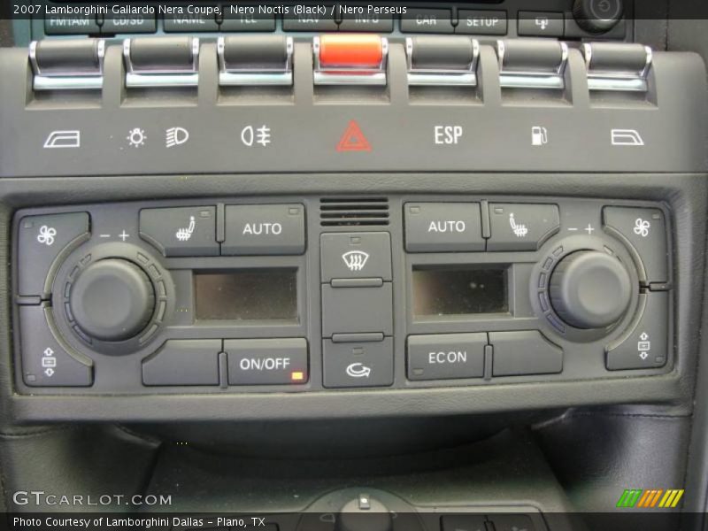 Controls of 2007 Gallardo Nera Coupe