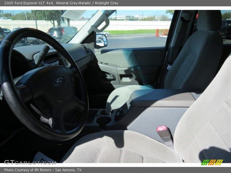Mineral Grey Metallic / Midnight Grey 2005 Ford Explorer XLT 4x4