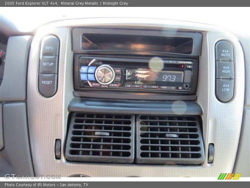 Mineral Grey Metallic / Midnight Grey 2005 Ford Explorer XLT 4x4