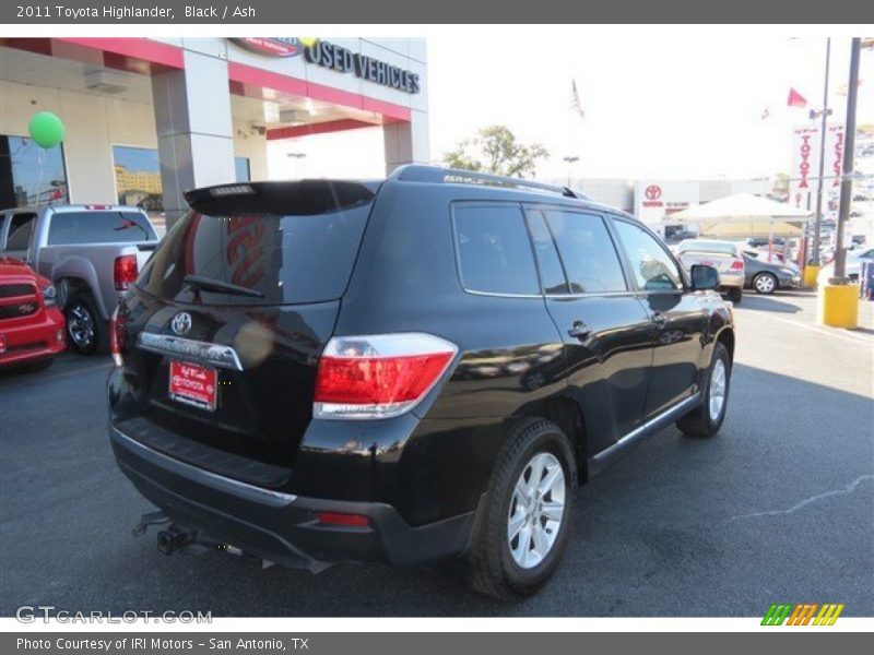 Black / Ash 2011 Toyota Highlander