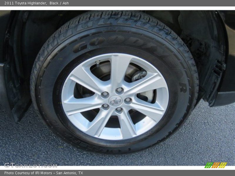 Black / Ash 2011 Toyota Highlander