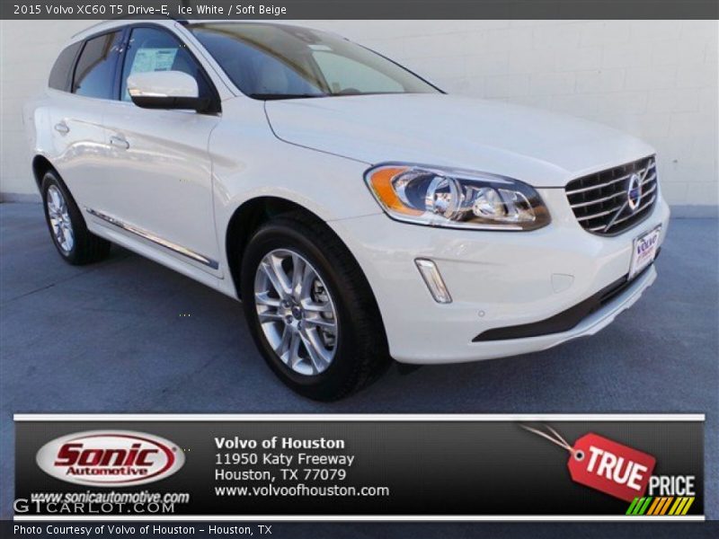 Ice White / Soft Beige 2015 Volvo XC60 T5 Drive-E