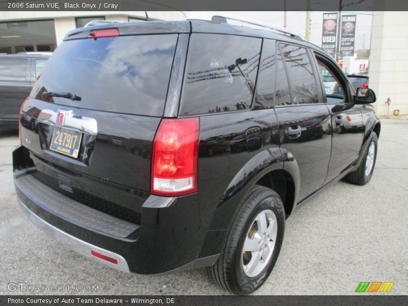 Black Onyx / Gray 2006 Saturn VUE