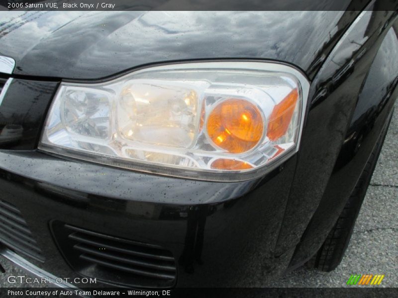 Black Onyx / Gray 2006 Saturn VUE