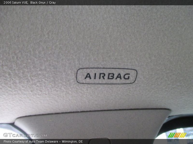 Black Onyx / Gray 2006 Saturn VUE