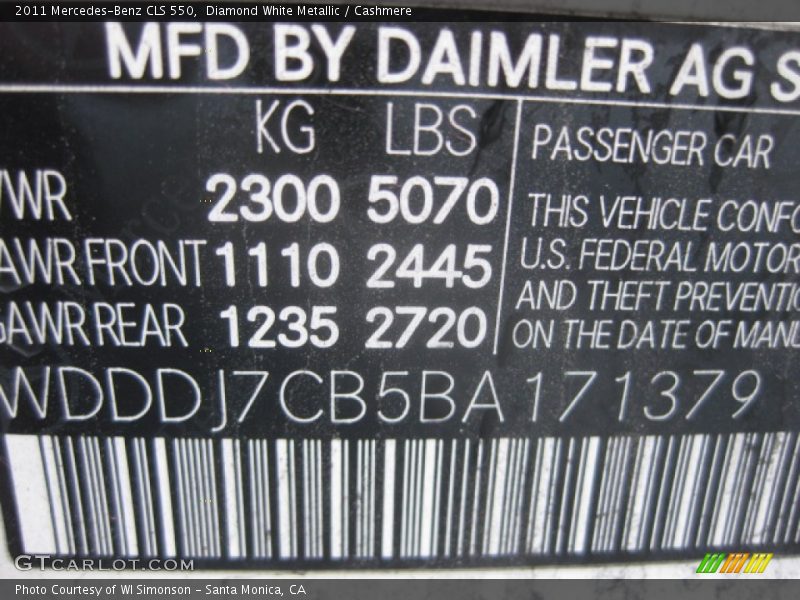 Diamond White Metallic / Cashmere 2011 Mercedes-Benz CLS 550