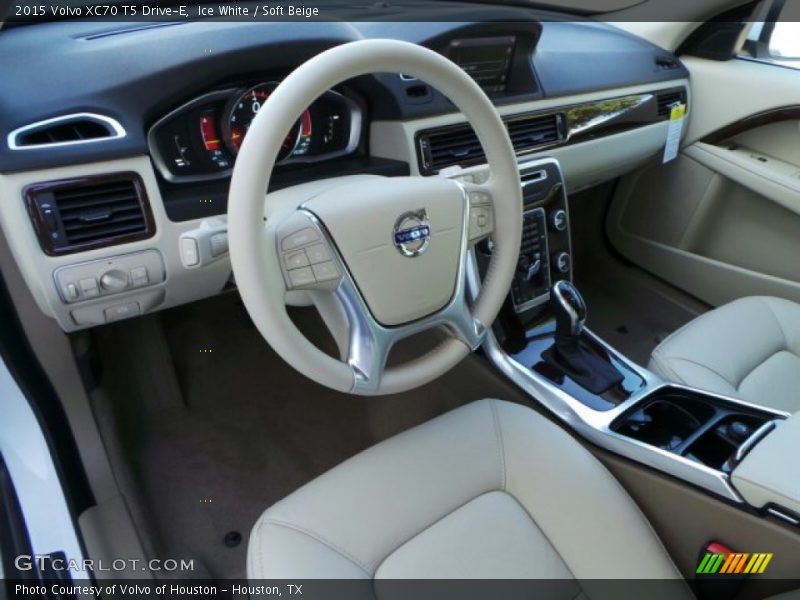  2015 XC70 T5 Drive-E Soft Beige Interior