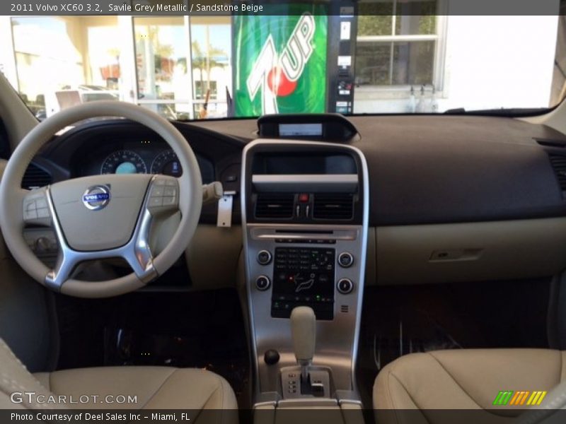 Savile Grey Metallic / Sandstone Beige 2011 Volvo XC60 3.2