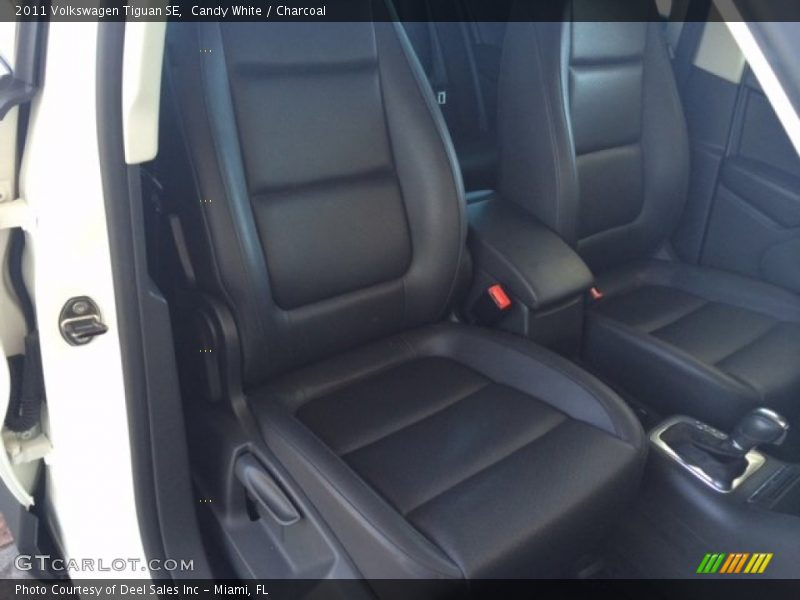 Candy White / Charcoal 2011 Volkswagen Tiguan SE