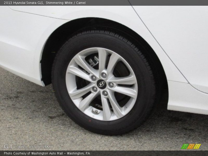 Shimmering White / Camel 2013 Hyundai Sonata GLS