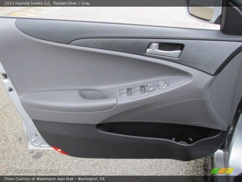 Radiant Silver / Gray 2013 Hyundai Sonata GLS