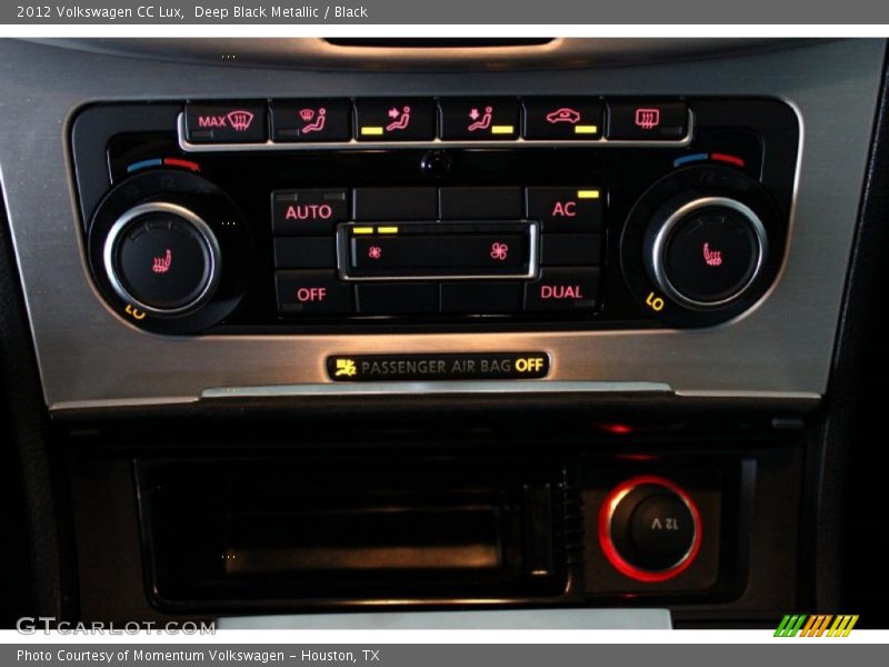 Deep Black Metallic / Black 2012 Volkswagen CC Lux