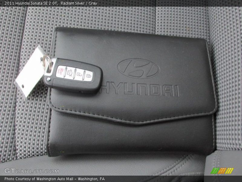 Radiant Silver / Gray 2011 Hyundai Sonata SE 2.0T