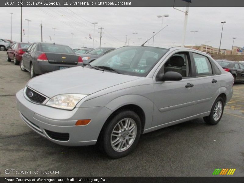 CD Silver Metallic / Charcoal/Light Flint 2007 Ford Focus ZX4 SE Sedan