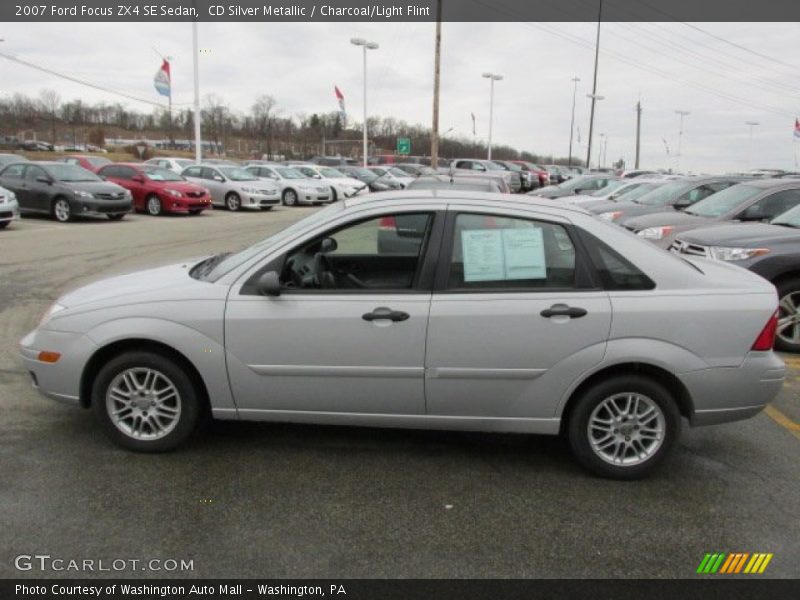 CD Silver Metallic / Charcoal/Light Flint 2007 Ford Focus ZX4 SE Sedan