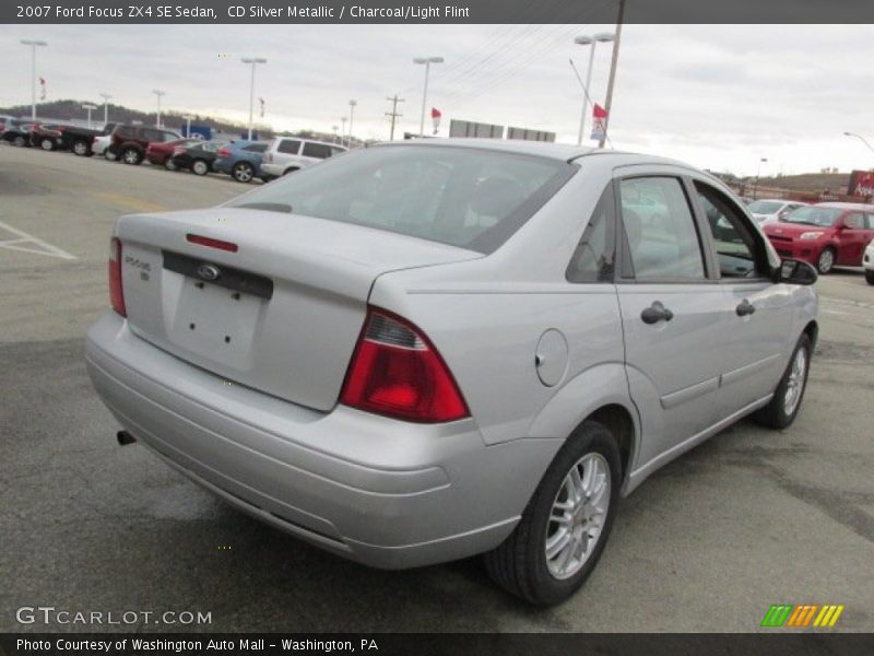 CD Silver Metallic / Charcoal/Light Flint 2007 Ford Focus ZX4 SE Sedan