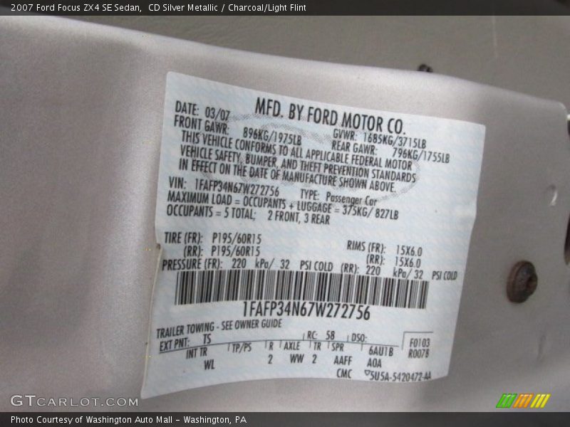 CD Silver Metallic / Charcoal/Light Flint 2007 Ford Focus ZX4 SE Sedan
