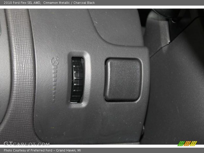 Cinnamon Metallic / Charcoal Black 2010 Ford Flex SEL AWD