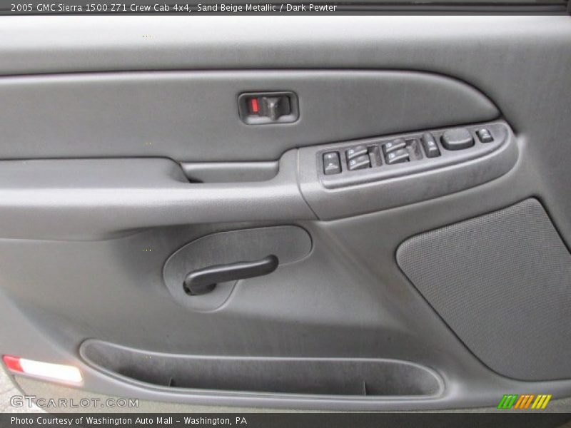 Sand Beige Metallic / Dark Pewter 2005 GMC Sierra 1500 Z71 Crew Cab 4x4