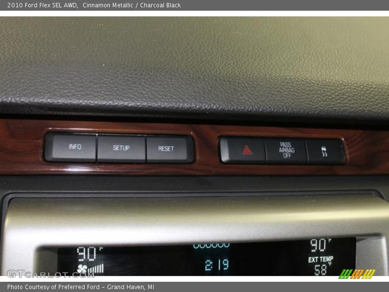 Cinnamon Metallic / Charcoal Black 2010 Ford Flex SEL AWD