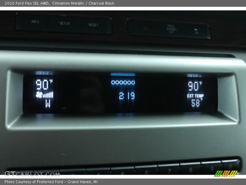 Cinnamon Metallic / Charcoal Black 2010 Ford Flex SEL AWD