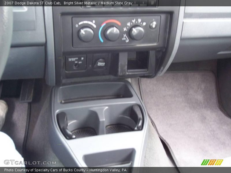 Bright Silver Metallic / Medium Slate Gray 2007 Dodge Dakota ST Club Cab