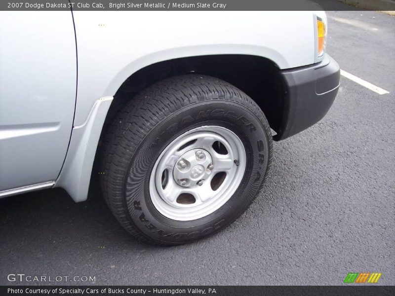 Bright Silver Metallic / Medium Slate Gray 2007 Dodge Dakota ST Club Cab