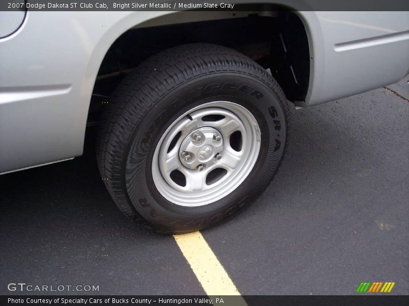 Bright Silver Metallic / Medium Slate Gray 2007 Dodge Dakota ST Club Cab