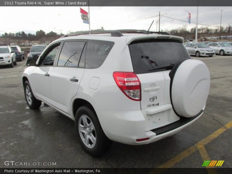 Super White / Sand Beige 2012 Toyota RAV4 I4