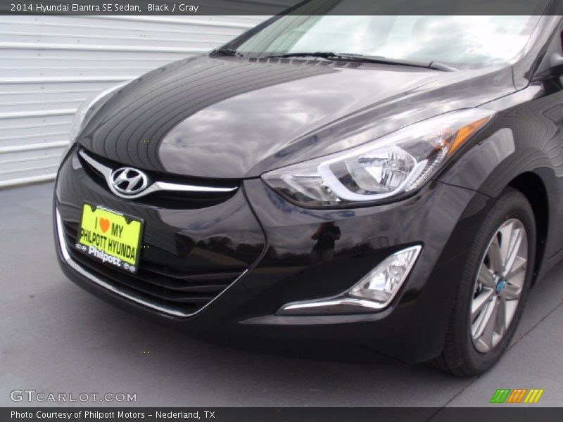 Black / Gray 2014 Hyundai Elantra SE Sedan