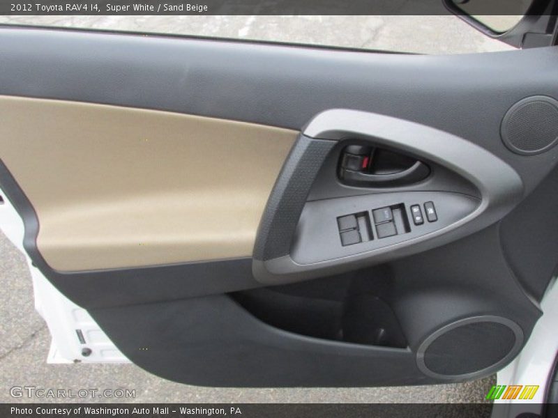 Super White / Sand Beige 2012 Toyota RAV4 I4